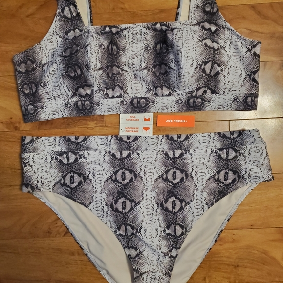 Roxy Earle X Joe Fresh Snakeskin Bathing suit - Picture 1 of 8